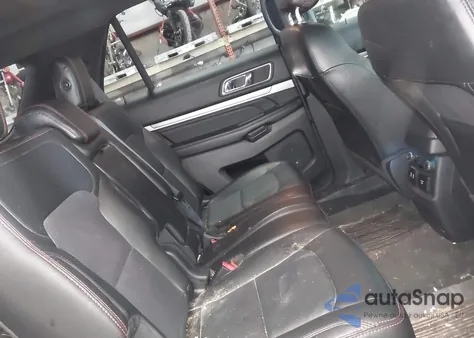 2017 Ford Explorer Sport z USA, uszkodzony, nr VIN 1FM5K8GT1HGA13675